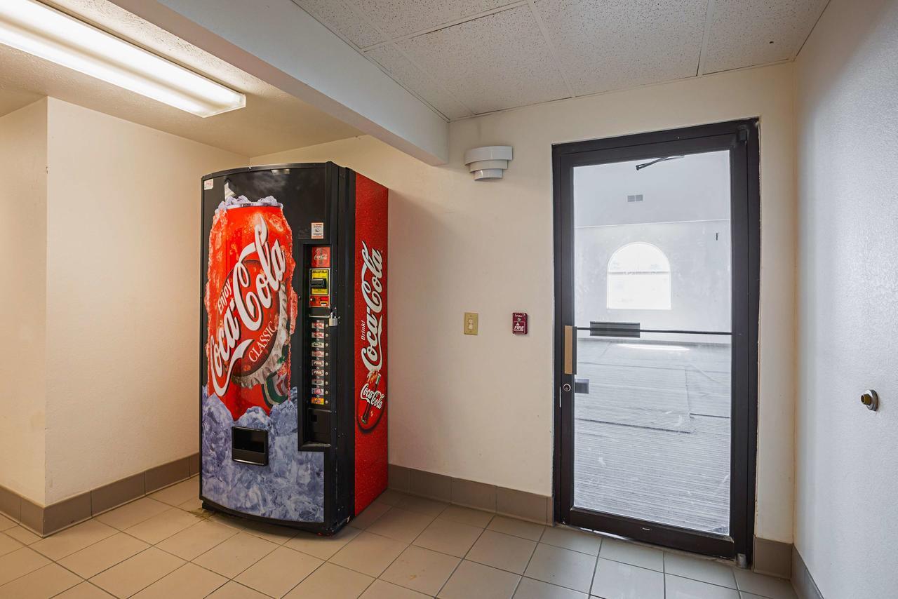 Motel 6 Omaha - Iat West ภายนอก รูปภาพ