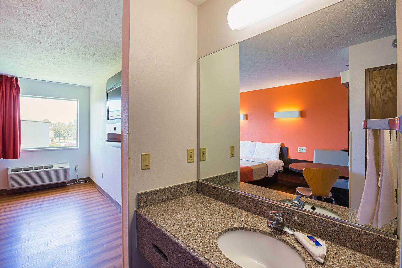 Motel 6 Omaha - Iat West ภายนอก รูปภาพ